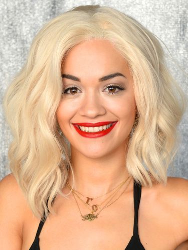 Rita Ora - lagani valovi